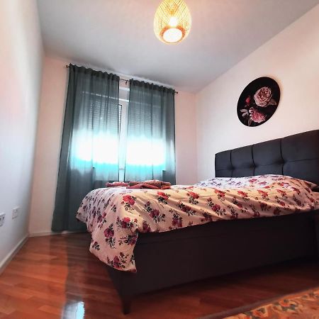 Apartman Angel Ösek Dış mekan fotoğraf