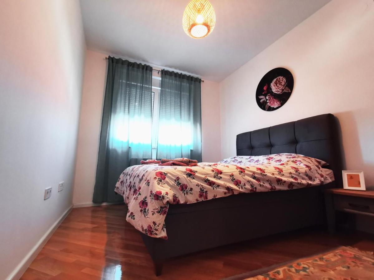 Apartman Angel Ösek Dış mekan fotoğraf