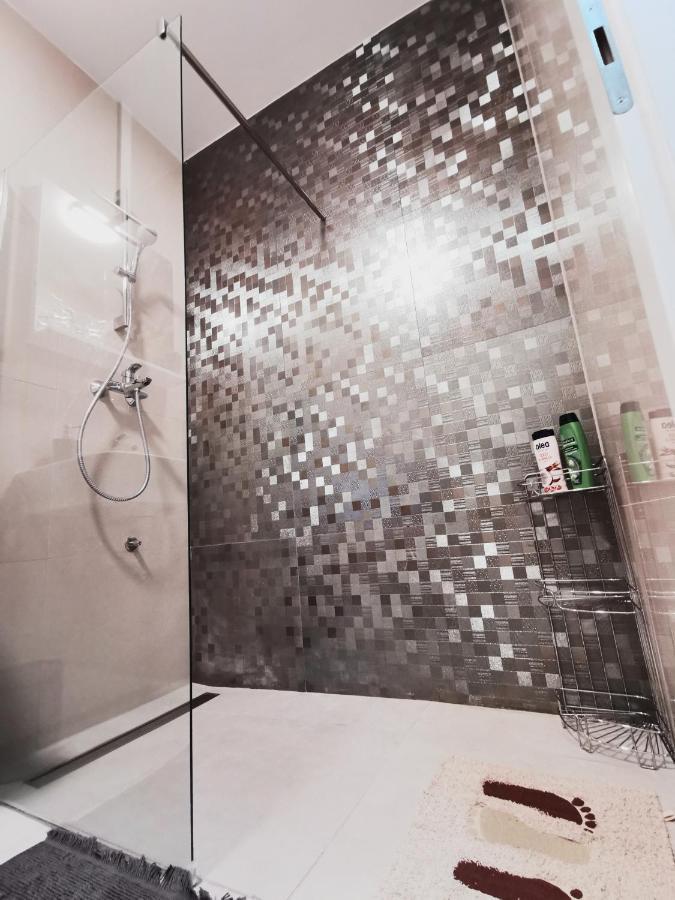 Apartman Angel Ösek Dış mekan fotoğraf